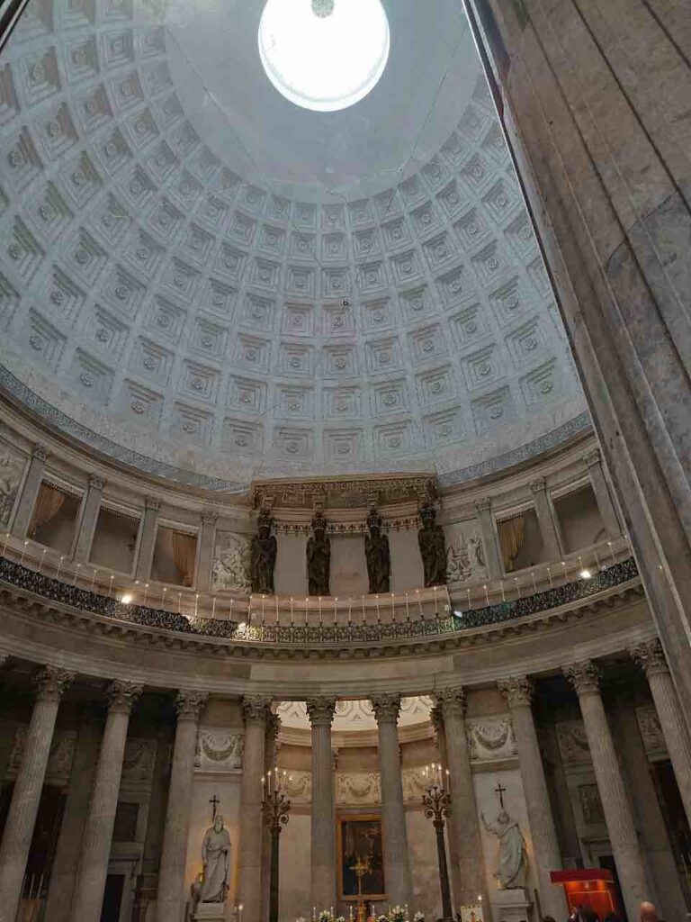 Piazza Plebiscito Basilica