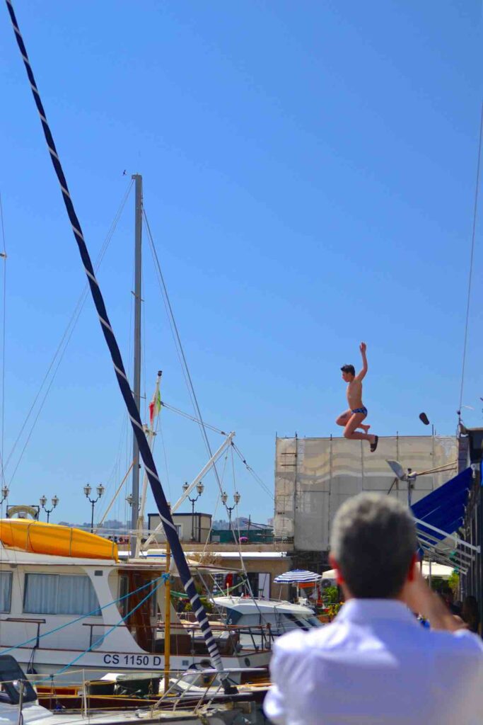 Borgo Marinari Tuffo