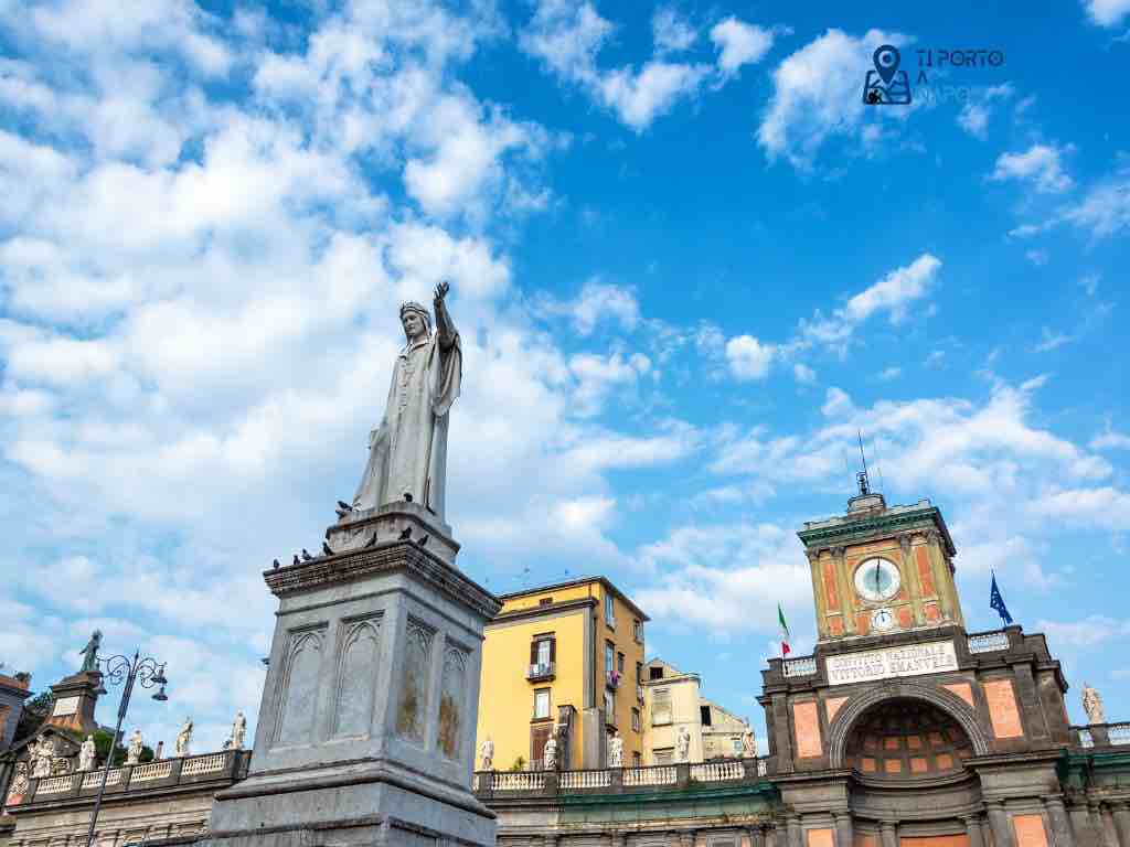 Centro Storico Piazza Dante